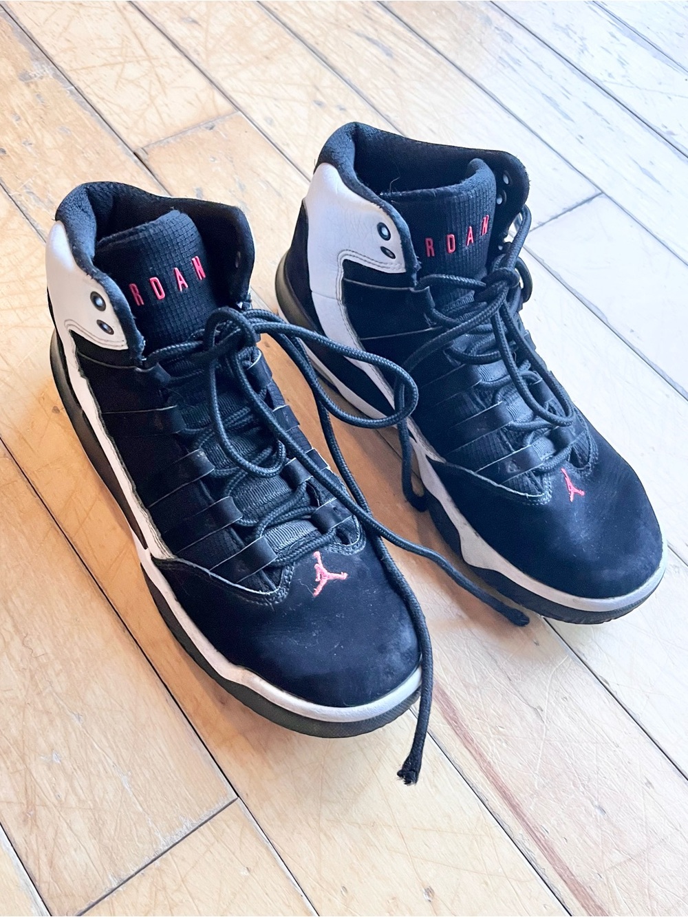 Nike Air Jordan Black & White High-Top Sneakers Size 5Y (Big Boy)